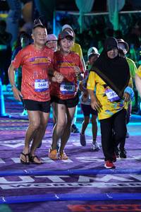 BIB: 3646, 3645, 362
                            <button type="button" onclick="openModal(26224830)" class="btn btn-primary btn-sm float-right btn-popup" data-toggle="modal" data-target=".modal-high-quality">
                        <i class="fas fa-shopping-cart"></i> Add to Cart
                    </button>
                                            <button type="button" onclick="isThisMe(26224830, true)" class="btn btn-success btn-sm float-right btn-popup btn-isme hidden" data-toggle="tooltip" data-placement="bottom" title="นี่คือรูปของคุณใช่ไหม คลิกที่นี่เพื่อเอาเข้าอัลบั้ม">
                        <i class="fas fa-plus"></i> Add to album
                    </button>
                    <button type="button" onclick="isThisMe(26224830, false)" class="btn btn-warning btn-sm float-right btn-popup btn-isnotme hidden">
                        <i class="fas fa-ban"></i> Remove from album
                    </button>